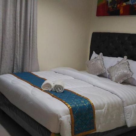 Diponegoro House Hotel Salatiga Eksteriør billede