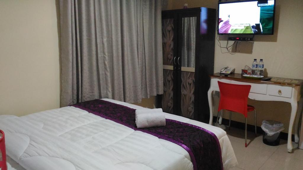 Diponegoro House Hotel Salatiga Eksteriør billede