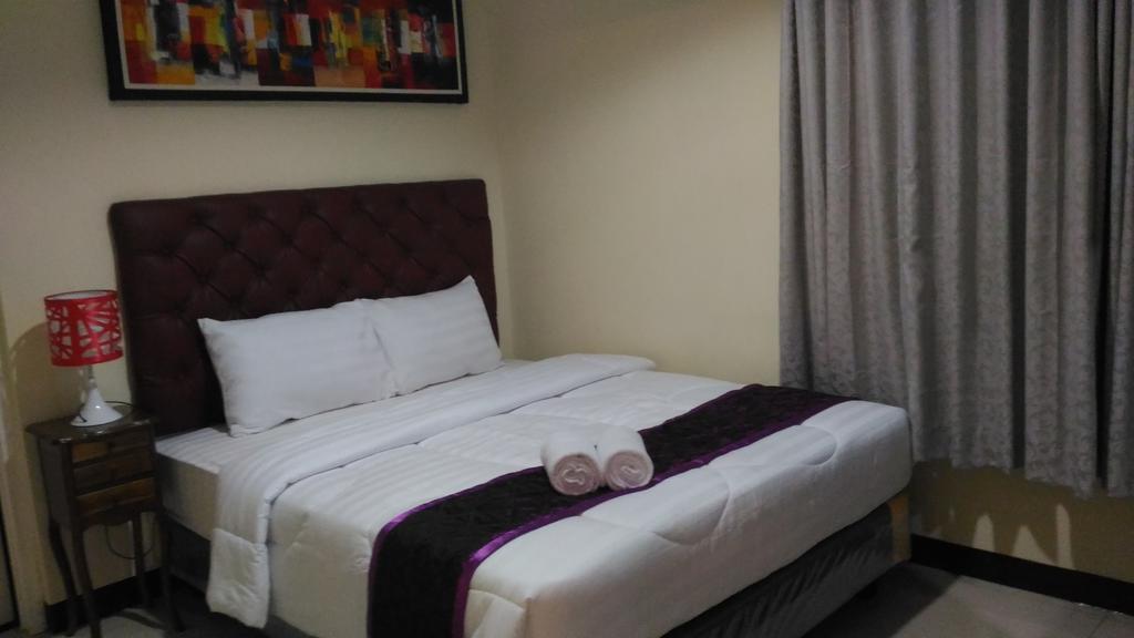 Diponegoro House Hotel Salatiga Eksteriør billede